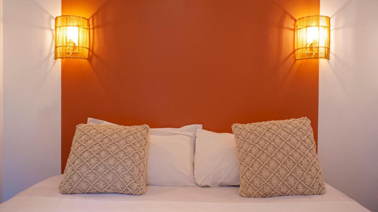 Logis Hotel & Restaurant Du Parc Gémenos Eksteriør billede