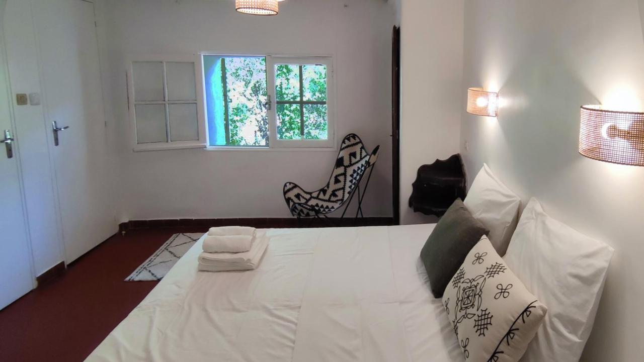 Logis Hotel & Restaurant Du Parc Gémenos Eksteriør billede