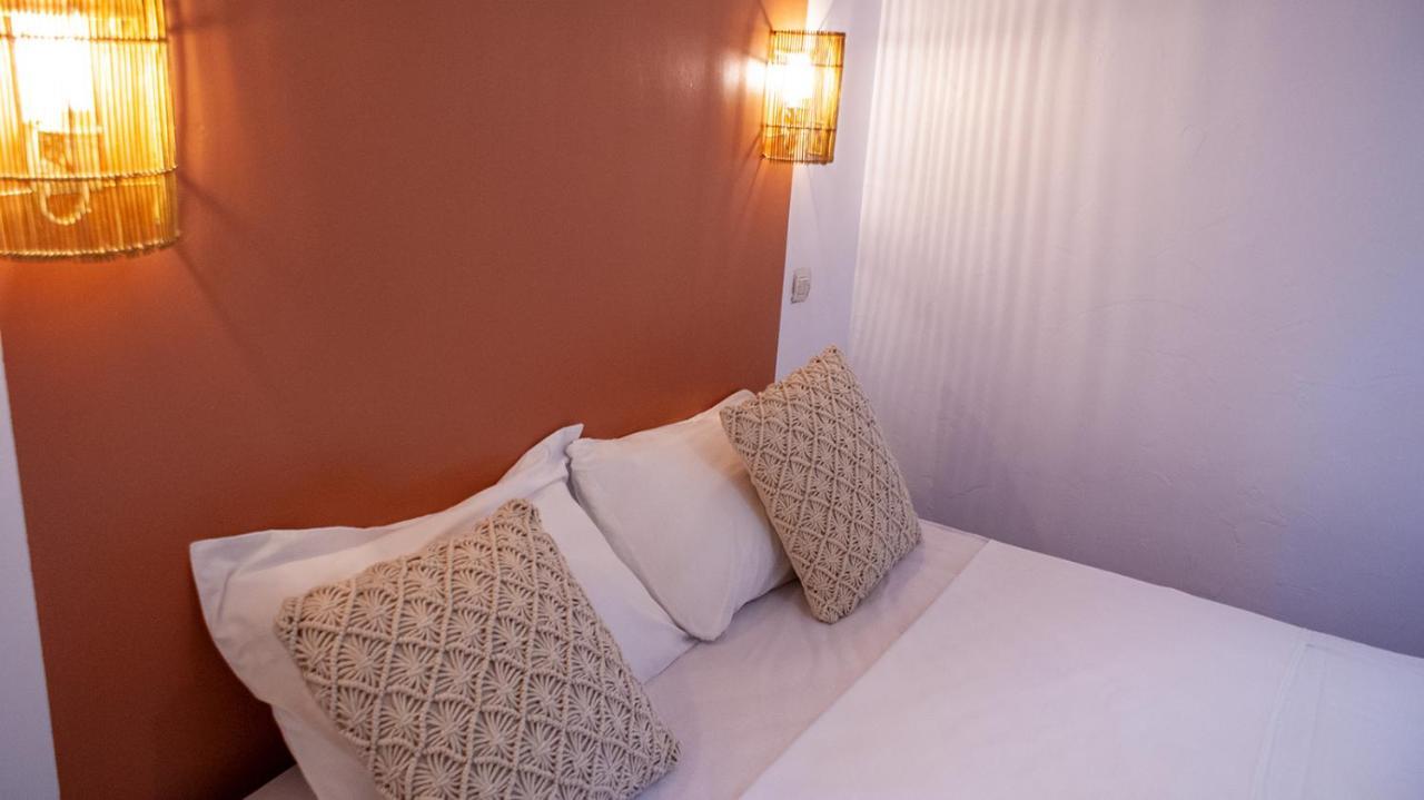Logis Hotel & Restaurant Du Parc Gémenos Eksteriør billede
