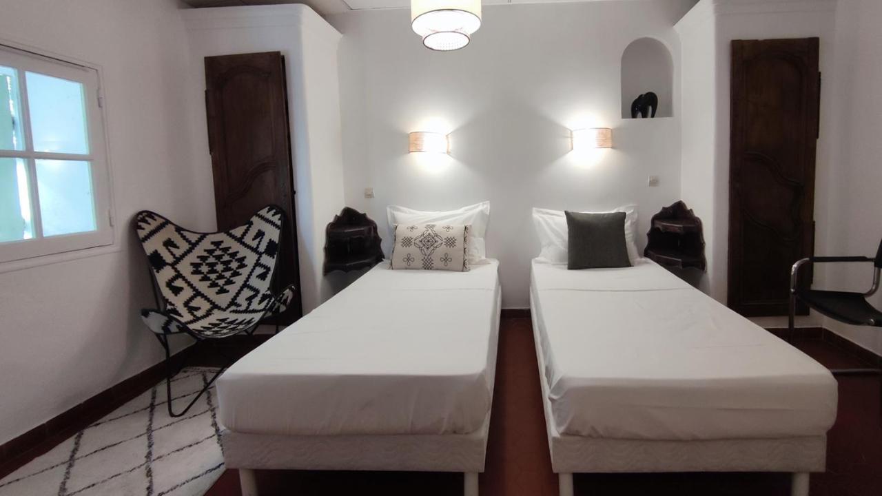 Logis Hotel & Restaurant Du Parc Gémenos Eksteriør billede